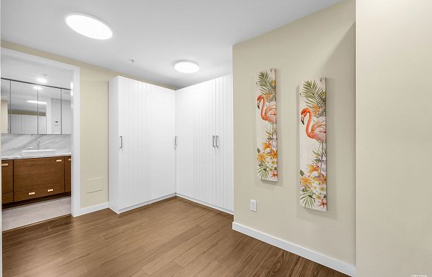 103 6311 Cambie Street Oakridge VW