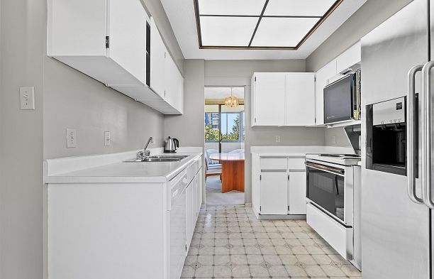 601 5555 Yew Street Kerrisdale