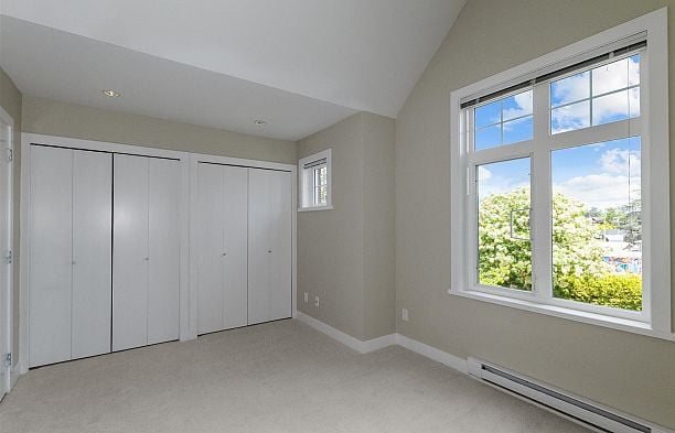 5425 Willow Street Cambie