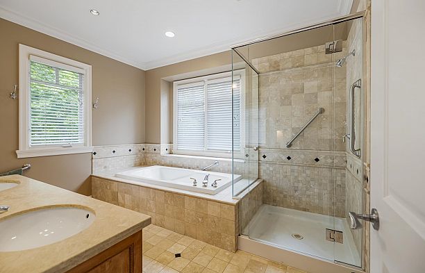 3111 W 42nd Avenue Kerrisdale
