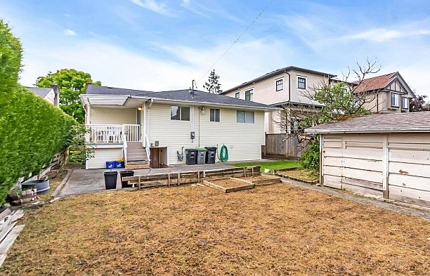 2981 W 20th Avenue Arbutus