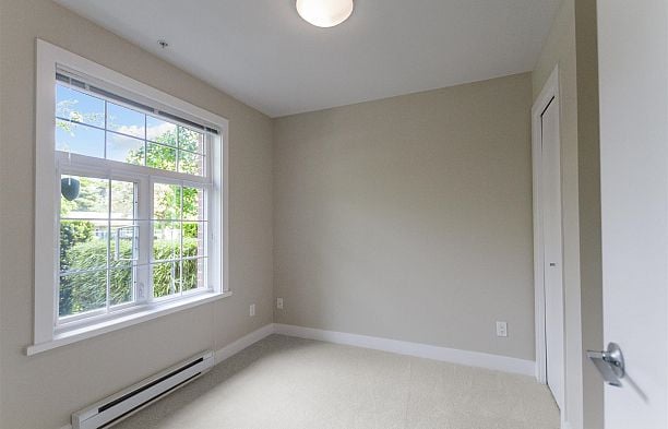 5425 Willow Street Cambie