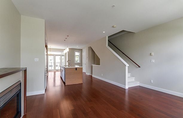 5425 Willow Street Cambie