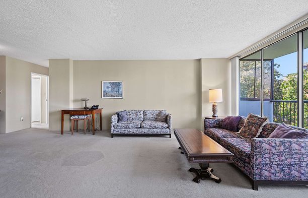601 5555 Yew Street Kerrisdale