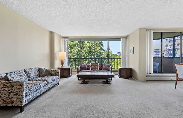 601 5555 Yew Street Kerrisdale