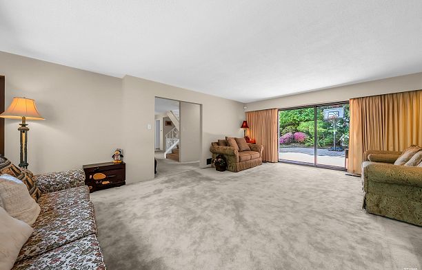 2208 W 32nd Avenue Quilchena
