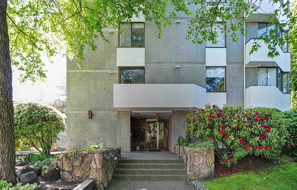 601 5555 Yew Street Kerrisdale