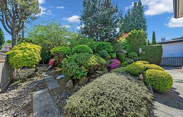 2208 W 32nd Avenue Quilchena