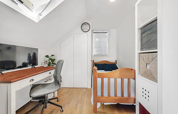 2903 W 42nd Avenue Kerrisdale