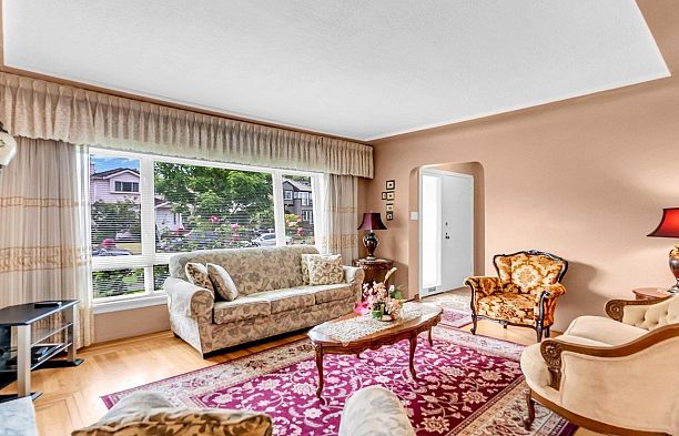 2981 W 20th Avenue Arbutus