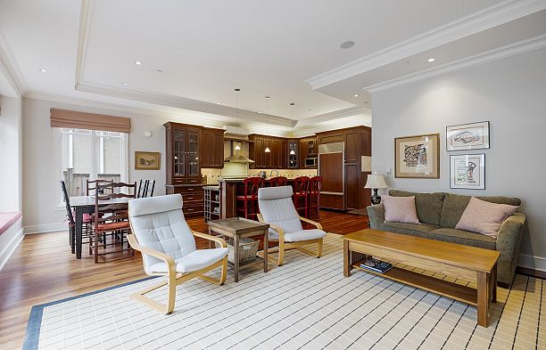 3111 W 42nd Avenue Kerrisdale