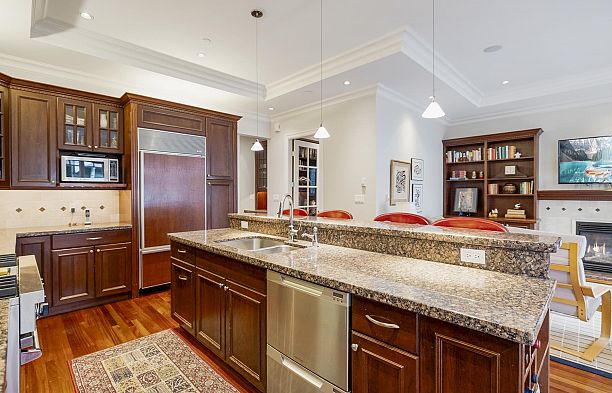 3111 W 42nd Avenue Kerrisdale