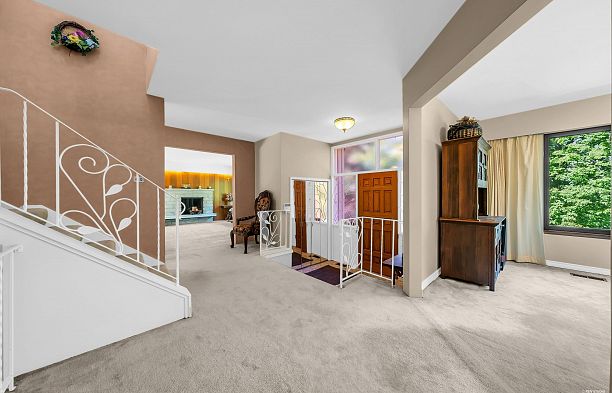 2208 W 32nd Avenue Quilchena