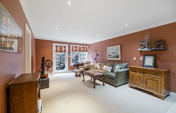 3111 W 42nd Avenue Kerrisdale