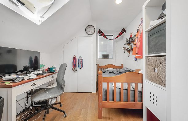 2903 W 42nd Avenue Kerrisdale