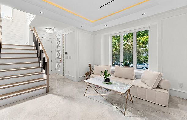 2848 W 17th Avenue Arbutus