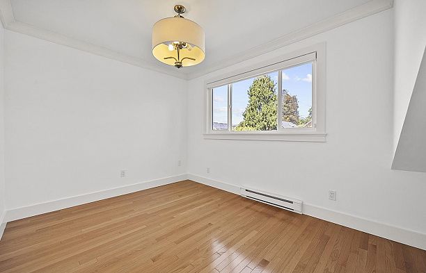 3558 W 32nd Avenue Dunbar
