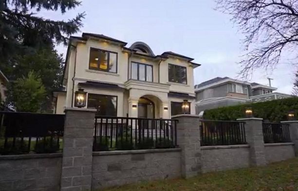 1041 W 53rd Avenue South Granville