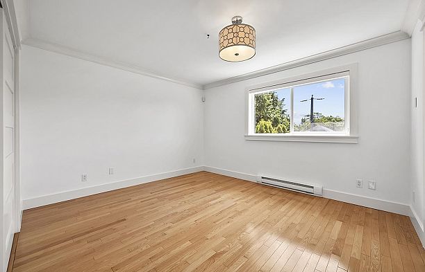 3558 W 32nd Avenue Dunbar
