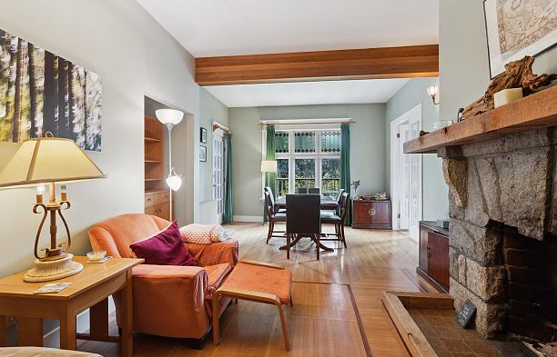 4698 W 4th Avenue Point Grey