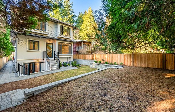 5838 Highbury Street Southlands