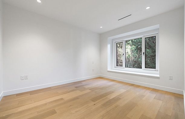 5838 Highbury Street Southlands