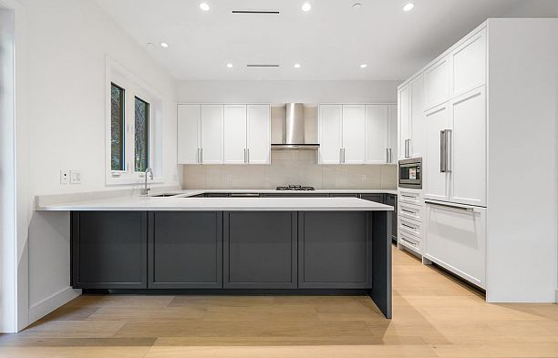 5838 Highbury Street Southlands