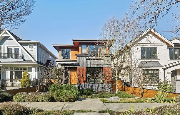 3963 W 20th Avenue Dunbar
