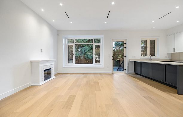 5838 Highbury Street Southlands