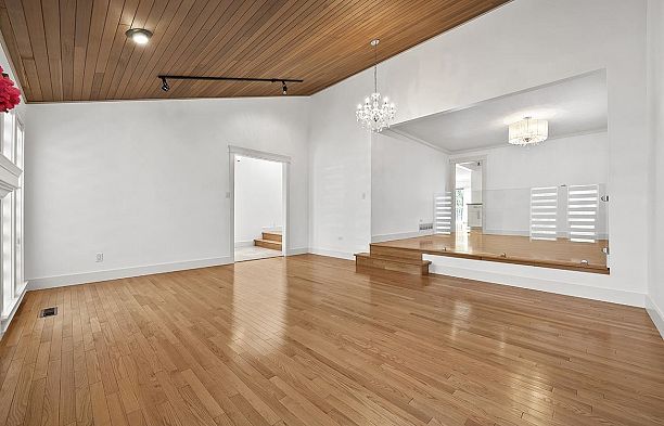 3558 W 32nd Avenue Dunbar