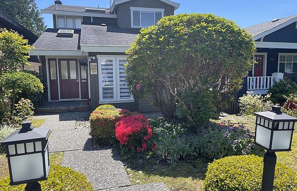 3558 W 32nd Avenue Dunbar