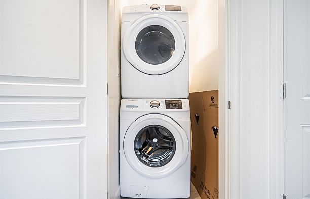 4146 Crown Crescent Point Grey