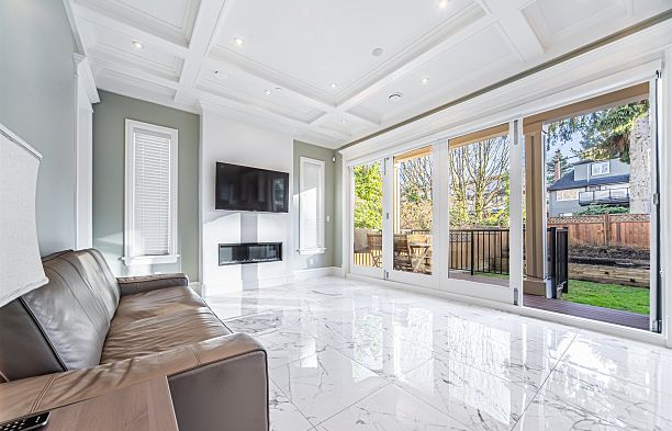 4146 Crown Crescent Point Grey