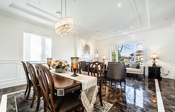 4146 Crown Crescent Point Grey