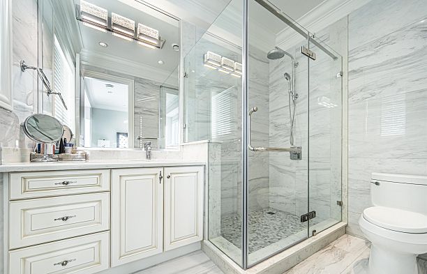 4146 Crown Crescent Point Grey