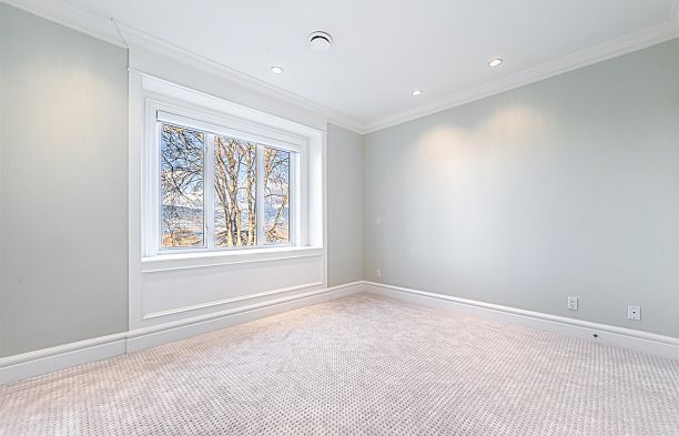 4146 Crown Crescent Point Grey