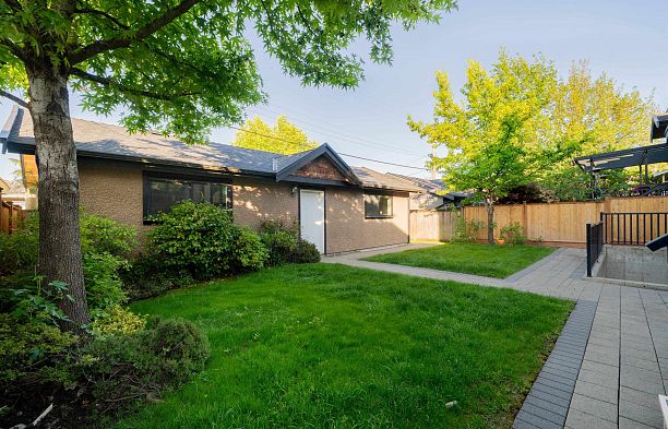 3450 Puget Drive Arbutus