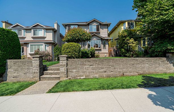 2133 W 49th Avenue Kerrisdale