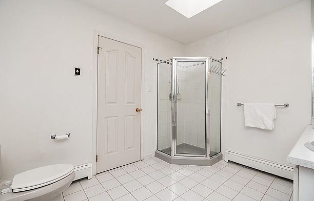 2133 W 49th Avenue Kerrisdale