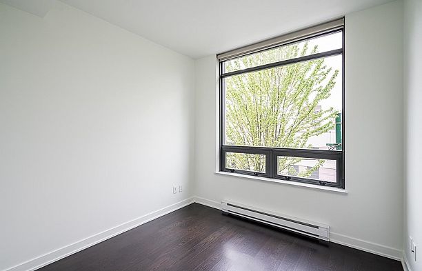 310 750 W 12th Avenue Fairview VW
