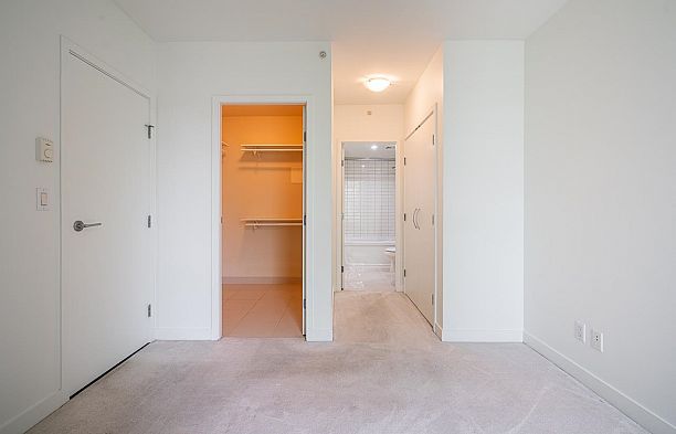 310 750 W 12th Avenue Fairview VW