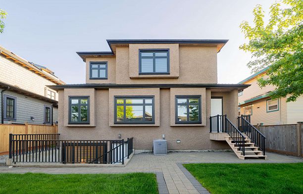 3450 Puget Drive Arbutus