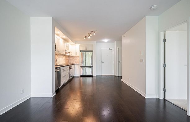 310 750 W 12th Avenue Fairview VW