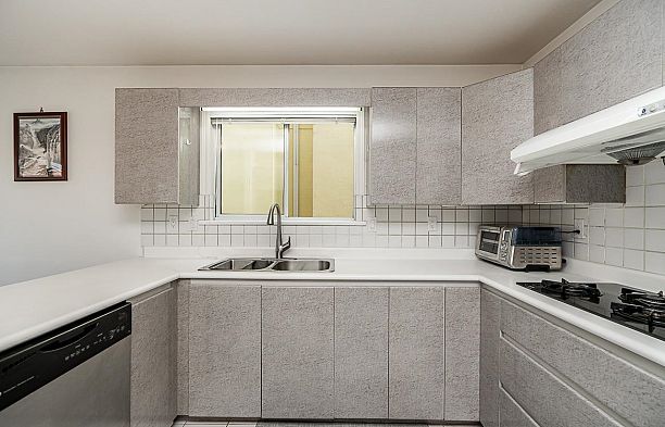 2133 W 49th Avenue Kerrisdale