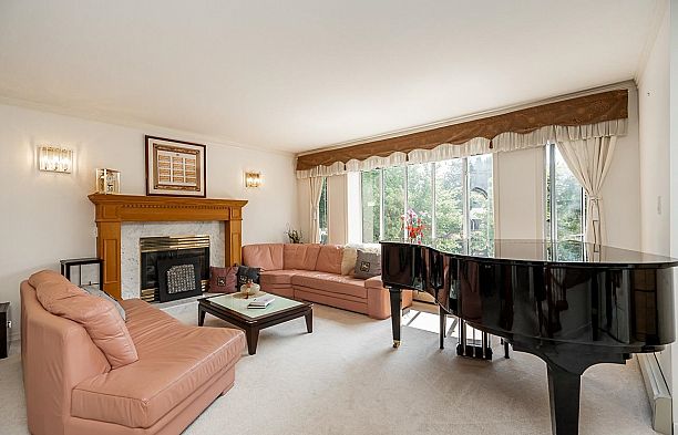2133 W 49th Avenue Kerrisdale