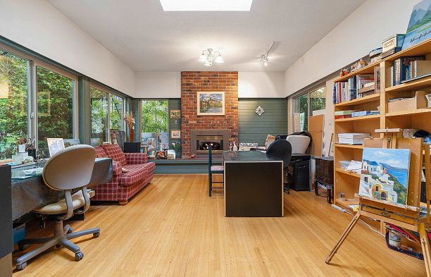 6388 Churchill Street South Granville