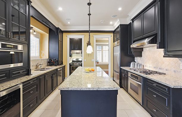 3593 Mackenzie Street Arbutus