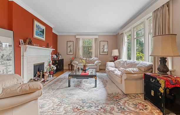 6388 Churchill Street South Granville