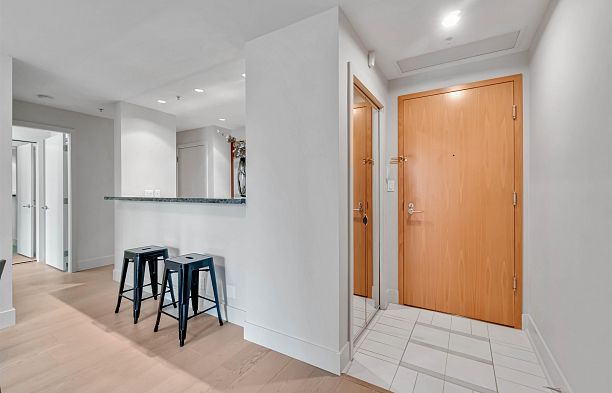 1007 590 Nicola Street Coal Harbour