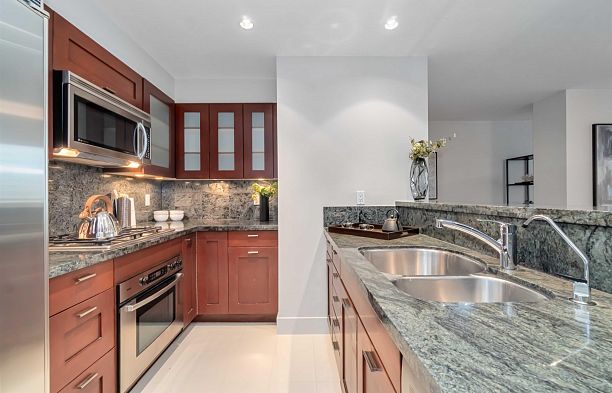 1007 590 Nicola Street Coal Harbour